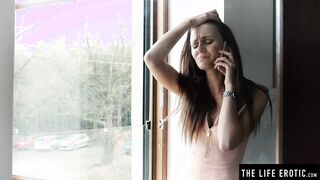 Slim brunette Kira Zen strips nude & rubs her cunt