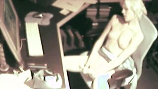 Solo spy cam whore masturbates