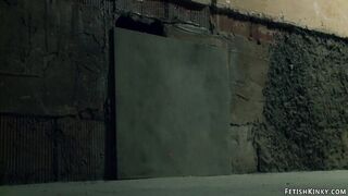 Guard bound & screwed hot burglar