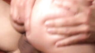 Sexy Girl Gets Fucked Close Up Before Taking A Facial