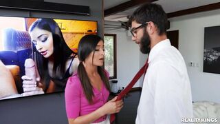 Emily Willis fucks her prof to get a better grades