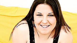 Charming Plumper Kiki Banged on the Floor