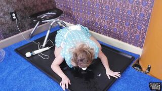 BDSM beauty Rebel Rhyder gives a rimjob