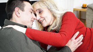 Lustful gilf gets banged by her toyboy