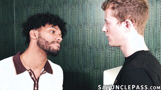 Aaron Allen got his booty tightened by his ebony therapist Tony Genius