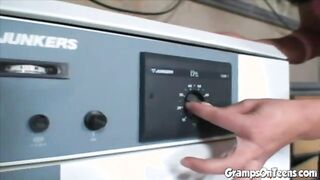 Unshaved pussied teen fucks oldie