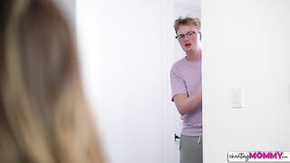 I Caught My Stepmum's Repairman Bang Her!! - Gigi Dior