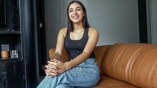 Tiny tits big round ass Amateur 18yo Colombian sexy P-O-V cowgirl fake casting!