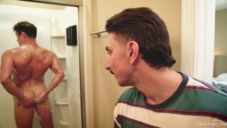 Kyle's workout interrupted by a steamy surprise